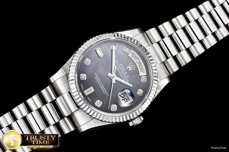 1118 RDD0214B – DayDate 36mm GoAnywhere 682